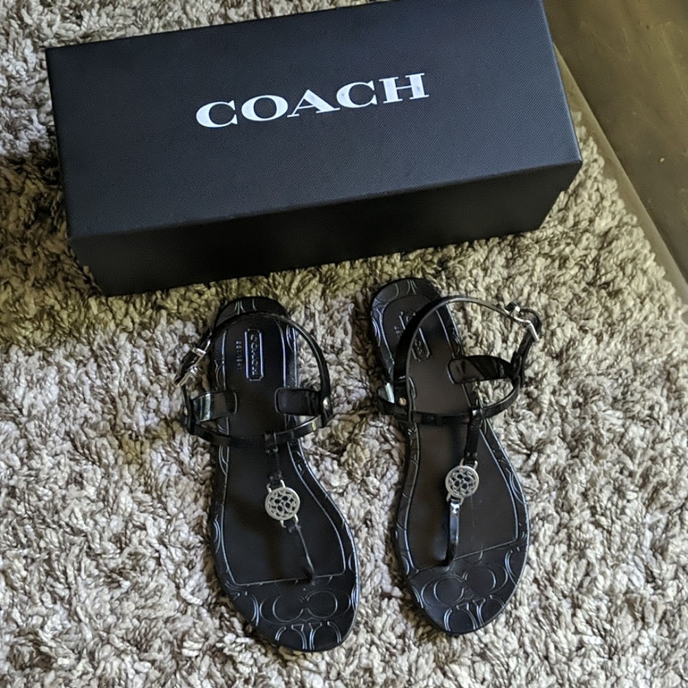 🖤 Coach Pansy Jelly Thong Sandal